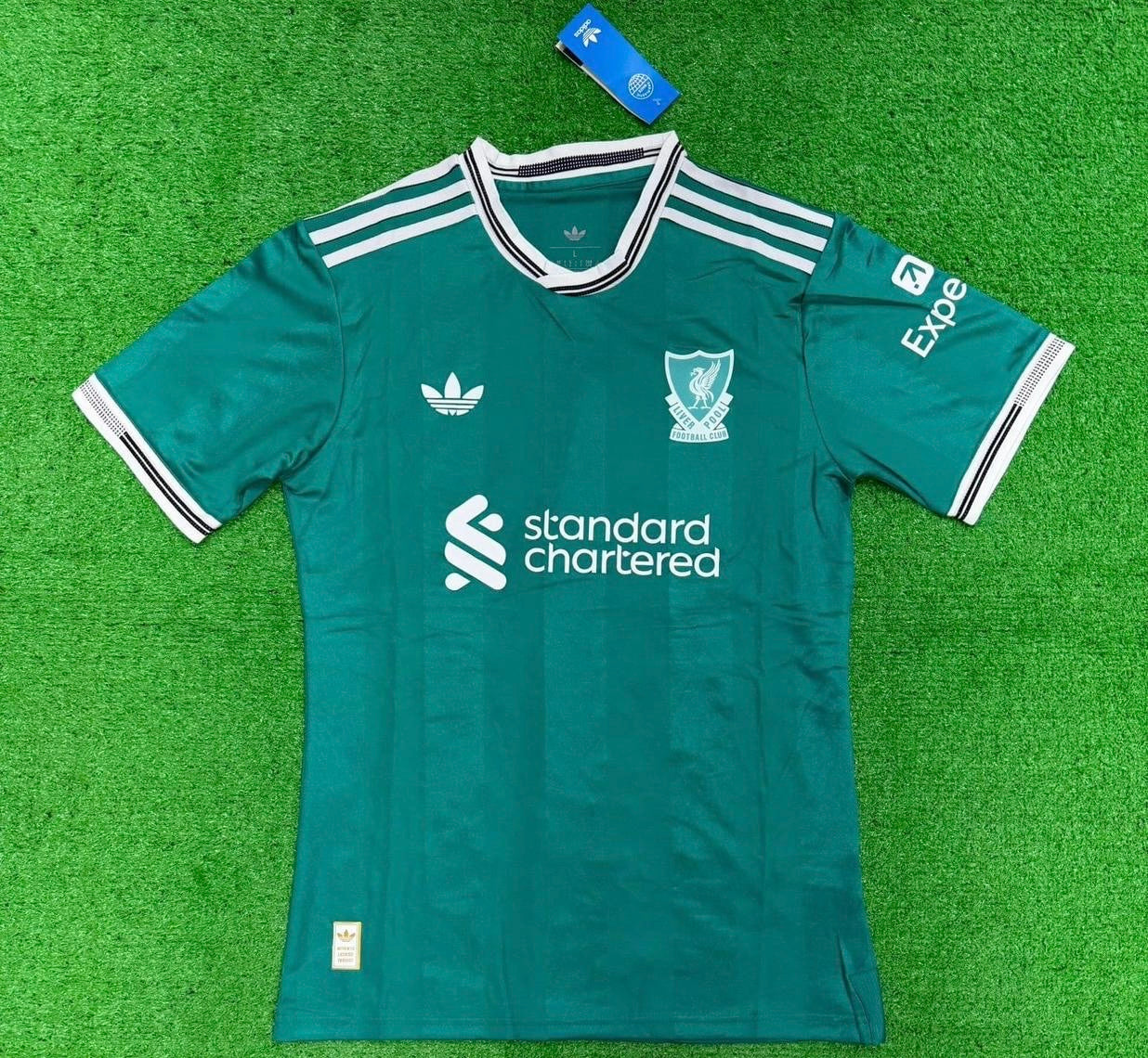 Liverpool Away Jersey – Green Edition (Standard Chartered Version)