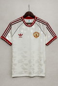 Manchester United Retro Jersey – Classic Legacy Edition