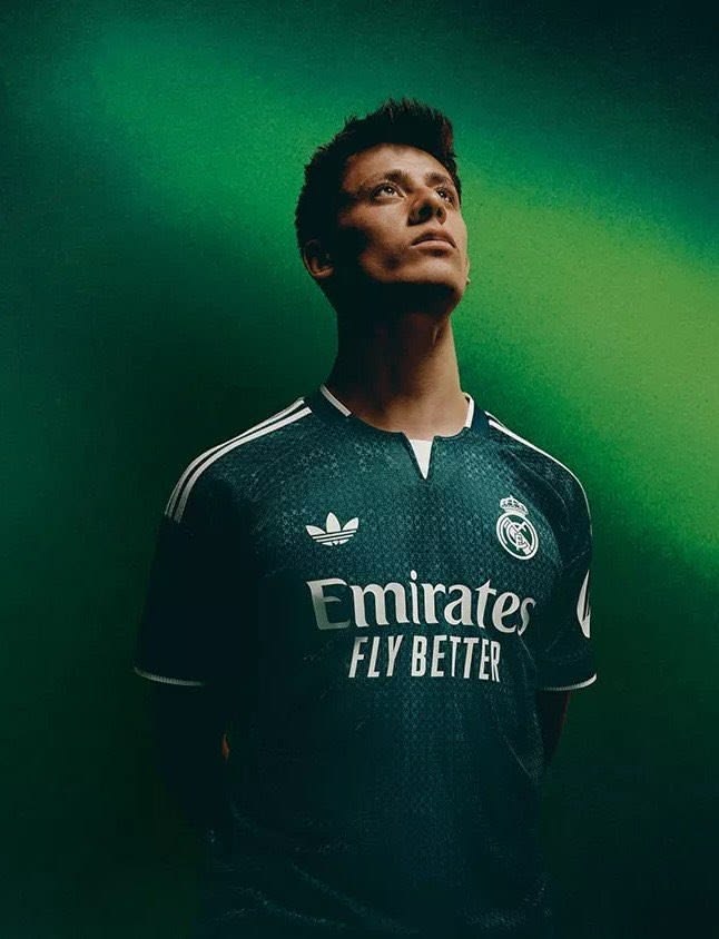 Real Madrid 2026/27 Away Jersey – Player Version