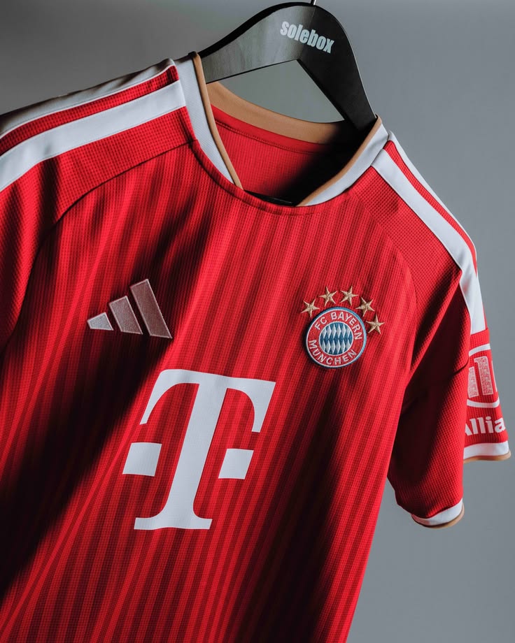 FC Bayern Munich 2026/27 Home Jersey – Player Version